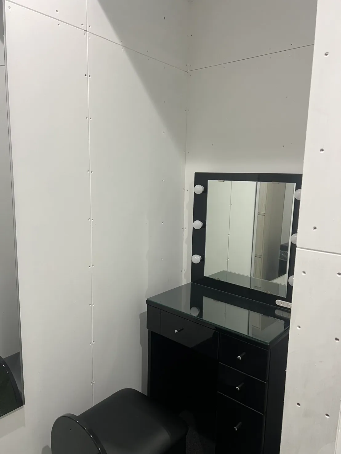 おっくすじむ1129 パウダールーム